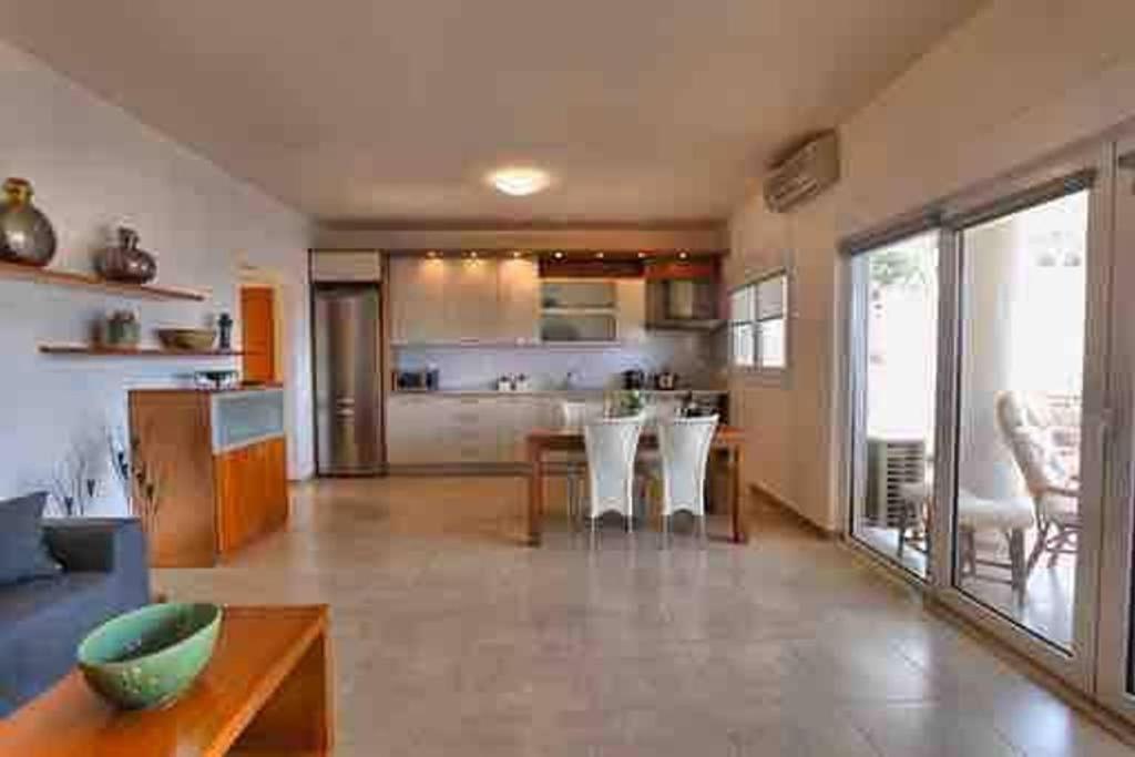 Eleni Sea View Luxury Apartment In Mades Лигарія Екстер'єр фото