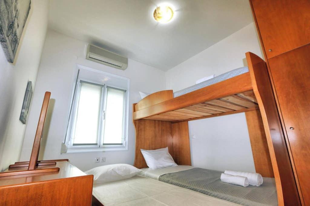 Eleni Sea View Luxury Apartment In Mades Лигарія Екстер'єр фото